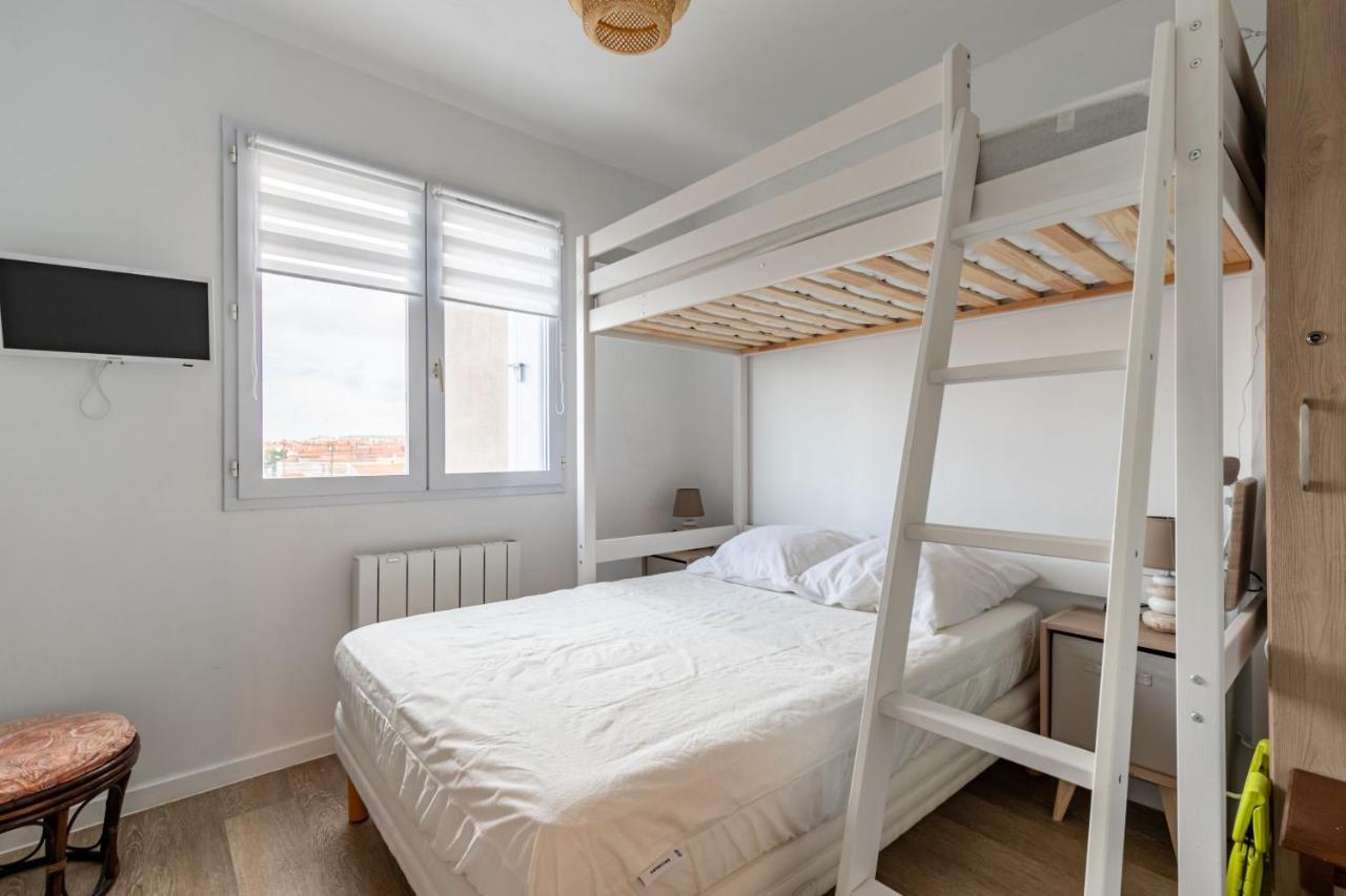 A 500m De La Apartment *